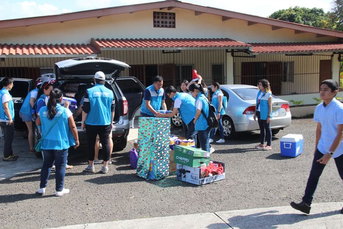 180126-中國(guó)電建志愿者開(kāi)展巴拿馬殘障人士收容所義工活動(dòng)2.JPG