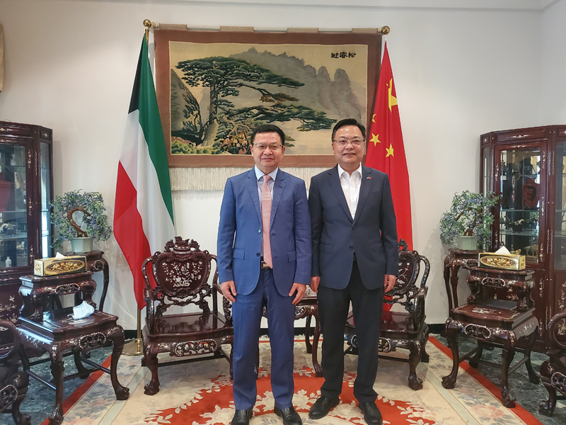 季曉勇拜會中國駐科威特大使張建衛(wèi).jpg